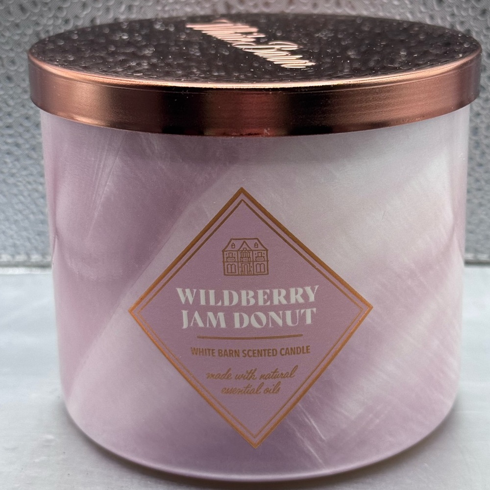 Bath & Body Works Wildberry Jam Donut 3 Wick Candle